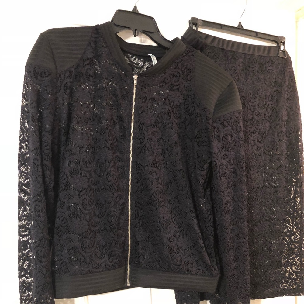 Nwot Black lace jacket and skirt size 1x